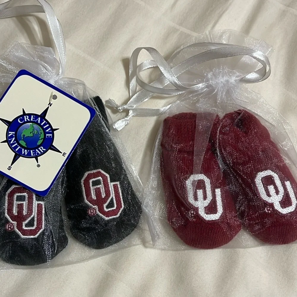 NEW Two Pair Creative Knitwear University Oklahoma Sooners Newborn Bootie Socks